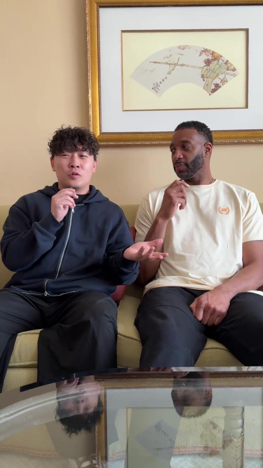 小伙子你真勇啊，在麥迪面前“那個，那個”的